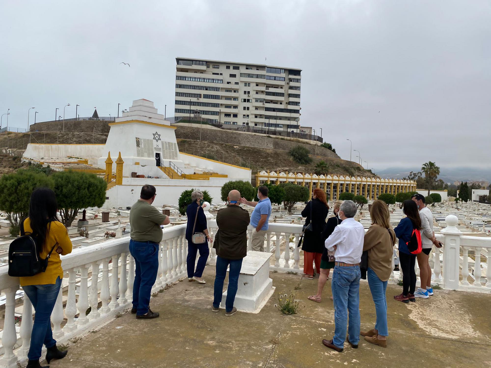 Una visita guiada al cementerio de La Purísima Concepción MelillaHoy