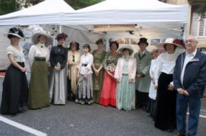 melillahoy.cibeles.net fotos 862 Grupo modernista en nuestro Stand d