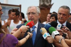 melillahoy.cibeles.net fotos 1071 imbroda com