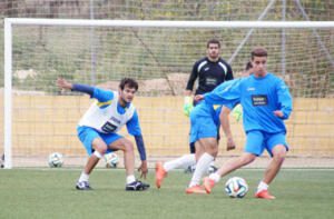 melillahoy.cibeles.net fotos 1186 UD Melilla Entrenamiento 23 4 15