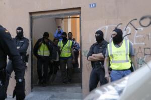 melillahoy.cibeles.net fotos 1312 GUARDIA CIVIL YIHADISTAS ddd