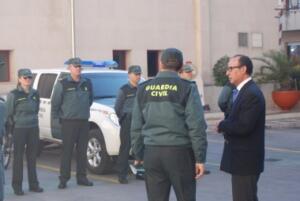 melillahoy.cibeles.net fotos 1314 Delegado departiendo con Jefe Comandancia dd