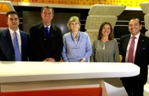 melillahoy.cibeles.net fotos 1459 Miranda en fitur REUNIOI N CONSEJERII A Y RTVE ddd