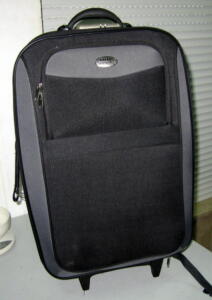 melillahoy.cibeles.net fotos 1714 02. vista maleta cerrada