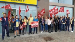 melillahoy.cibeles.net fotos 1730 ConcentraciA n de Correos