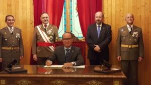 melillahoy.cibeles.net fotos 1782 Barkani artillero de honor dd