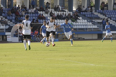 El jugador leonés ha jugado temporada y media en el Melilla