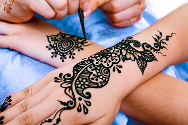 Se realizarán tatuajes gratuitos con henna