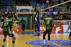 El Club Voleibol Melilla no pudo sorprender al todopoderoso cuadro almeriense