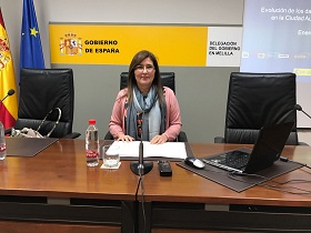 La directora provincial del SEPE en Melilla, Esther Azancot, en la rueda de prensa de ayer