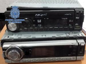 Otro individuo, un melillense de 24 años, fue detenido por robar dos aparatos de música de dos coches