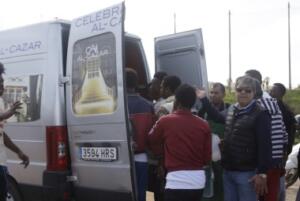 El hostelero melillense Mohamed Azerar es el artífice del cuscús del viernes