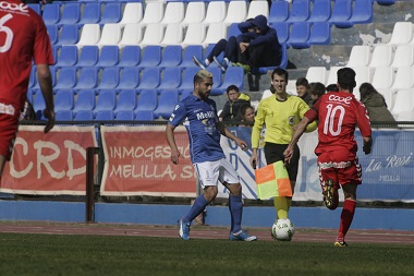 Jimar, lateral izquierdo de la U.D. Melilla, en el encuentro del pasado domingo ante el Real Murcia