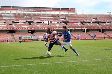 Jairo Izquierdo realizó un buen partido, siendo decisivo en la jugada del penalti para el Melilla