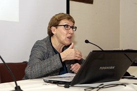 La primera ponente del ciclo e investigadora Paloma Díaz-Mas