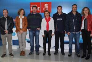 Representante de SUP y AUGC con las diputadas del PSOE