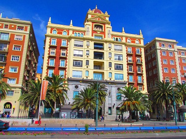 En la plaza de la Marina confluyen la Alameda, el Parque y la calle Larios