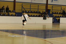 Fabi debutará hoy, en su segunda etapa, con la camiseta del Torreblanca Melilla