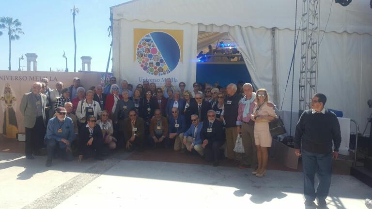 El grupo en la Plaza de la Marina