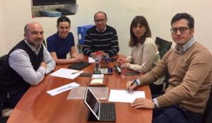La ponencia “Melilla y su futuro” ha sido elaborada por Abdelmalik El Barkani (coordinador), María Antonia Garbín, Fadela Mohatar, Pablo Martínez y Ángel González Espona
