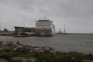 La mayoría de las navieras recuperaron la normalidad en sus salidas y llegadas a Melilla