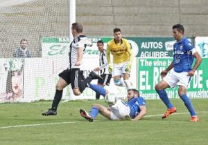 Imagen del último encuentro que perdió la U.D. Melilla en la presente temporada ante los linenses
