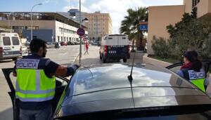 El detenido se había conectado desde tres direcciones IP diferentes para evitar ser localizado, pero al final pudo ser detenido por la Policía