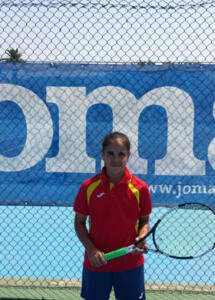 Carmen Lavado, jugadora de la Escuela de Tenis de La Hípica