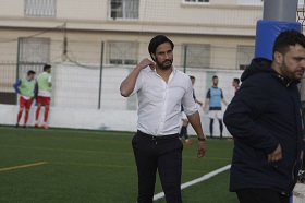 Aloisio, entrenador del River Melilla C.F.