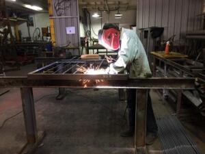 INOXMEL se dedica a la artesanía de la forja y el metal para la decoración de interiores