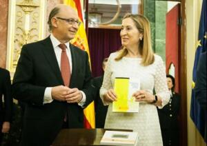 El Gobierno presentó ayer en el Congreso los PGE de 2017