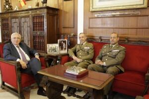 Los militares en Presidencia del Palacio de la Asamblea