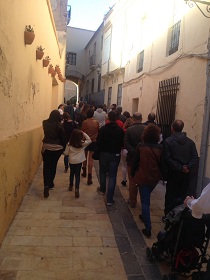 Los asistentes recorrieron las calles de Melilla la Vieja
