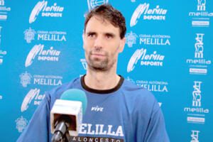 Manzano, durante la rueda de prensa de ayer