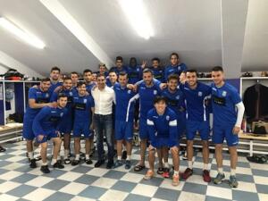 Los jugadores del Melilla recibieron ayer la visita del representante de AFE