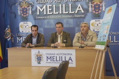 Francisco del Pino, Antonio Miranda y Javier Almansa, ayer en rueda de prensa