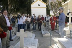 El militante socialista Francisco Narváez fue el guía del homenaje que se llevó a cabo ayer
