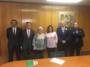 Una de las imágenes de los encuentros mantenidos ayer por el equipo de Bienestar Social