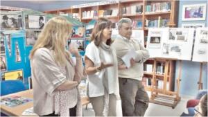La consejera de Cultura con los directivos del centro docente