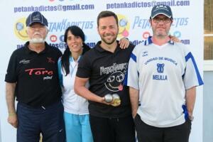 Los campeones, Luis Alemán y Genma Juárez, junto a los segundos clasificados, Alberto Costa y Antonio Saavedra