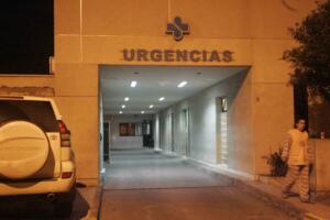 Los hechos ocurrieron durante la madrugada, en la que ingresó y dada de alta, y la mañana del viernes, en la que falleció