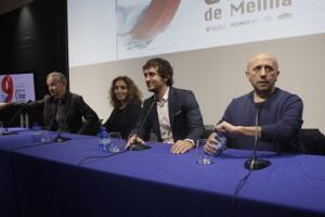 Los artistas laureados Ana Belén y Raúl Arévalo protagonizaron la segunda mesa redonda de ayer, enmarcada en las actividades de la IX Semana de Cine