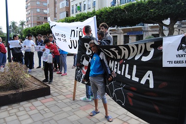 Imagen de archivo de una manifestación de menores y ex tutelados frente a Bienestar Social