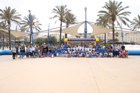 Foto de familia de los participantes en una nueva edición de ‘juegos en la calle’, organizada por la Fundación de la RFMF