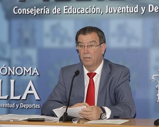 Antonio Miranda, consejero de Educación, Juventud y Deportes