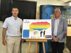 Momento de la presentación del cartel anunciador