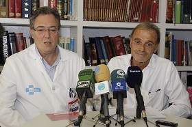 El gerente Pedro Villarroel y el oncólogo Eduardo Triguboff
