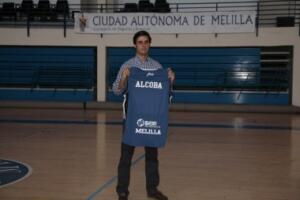 Alcoba firmó como entrenador del primer equipo del Melilla Baloncesto en el verano de 2013