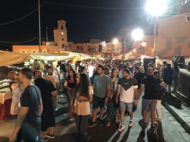 Melilla se vuelca cada año con el mercado