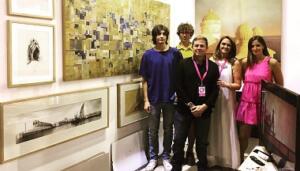 Carlos Baeza junto a su mujer, Else Kraemer, y sus hijos